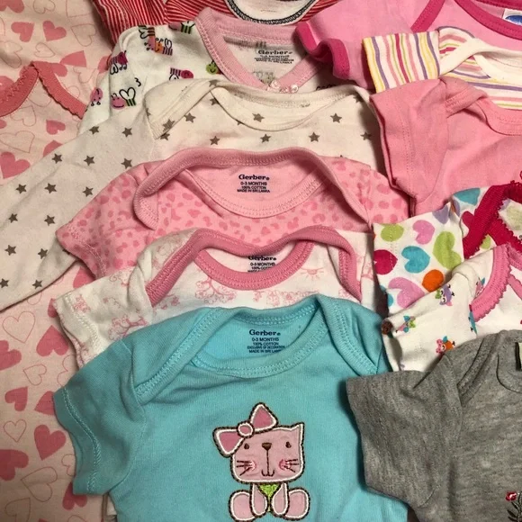 Baby girl clothes 0-3 months x22 - Picture 3 of 8